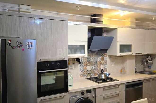 Satılır 5 otaqlı köhnə tikili 110 m², Xalqlar Dostluğu m., photo 23 from 32