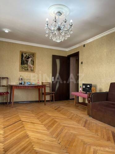 Satılır 2 otaqlı köhnə tikili 55 m², İnşaatçılar m., photo 4 from 23
