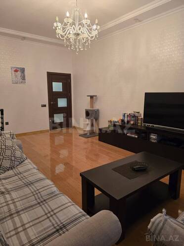 Продаётся 3-комн. новостройка 110 м², м. Кара Караев, photo 1 from 24