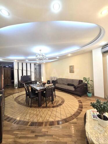Продаётся 3-комн. новостройка 145 м², м. 28 мая, photo 1 from 11