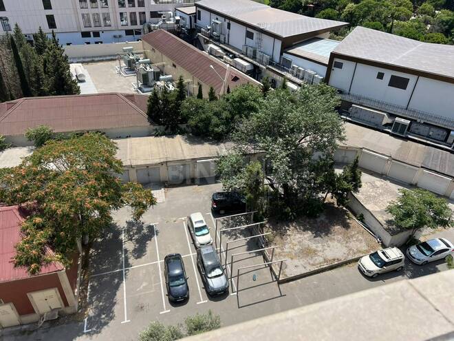 İcarəyə verilir 2 otaqlı köhnə tikili 95 m², 28 May m., photo 18 from 20