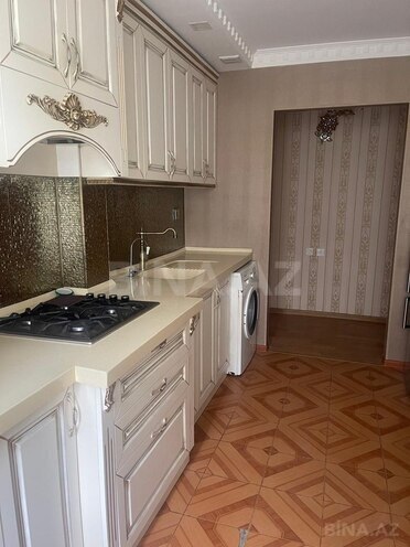 İcarəyə verilir 3 otaqlı yeni tikili 75 m², 28 May m., photo 1 from 14