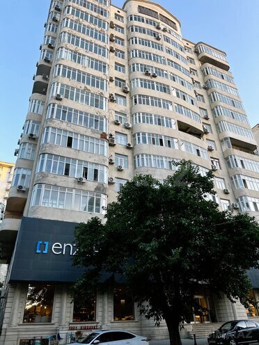 İcarəyə verilir 3 otaqlı yeni tikili 150 m², 8 Noyabr m., photo 1 from 19