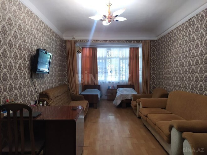 İcarəyə verilir 2 otaqlı köhnə tikili 62 m², Neftçilər m., photo 3 from 8