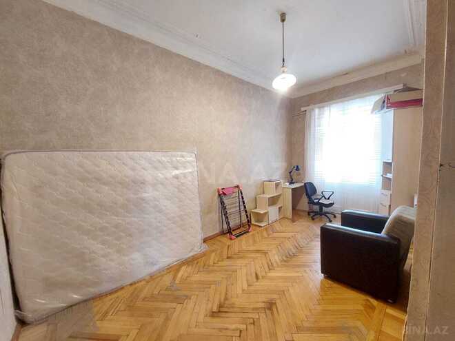 Satılır 2 otaqlı köhnə tikili 65 m², Nizami m., photo 7 from 16