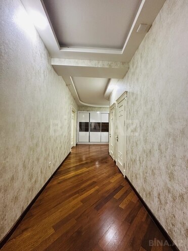 Продаётся 3-комн. новостройка 146 м², м. Низами, photo 19 from 25