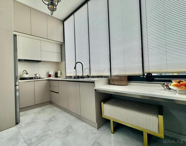 Продаётся 2-комн. новостройка 90 м², Бинагадинский р., photo 8 from 18