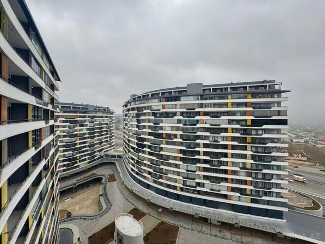 Продаётся 2-комн. новостройка 90 м², Бинагадинский р., photo 1 from 18