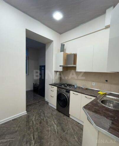 Продаётся 2-комн. вторичка 65 м², м. Низами, photo 10 from 16