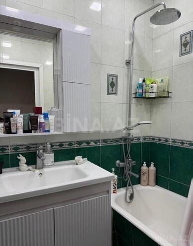 Продаётся 2-комн. вторичка 65 м², м. Низами, photo 14 from 16