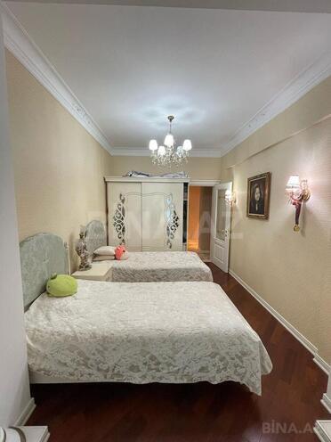 Сдаётся 4-комн. новостройка 200 м², м. 28 мая, photo 17 from 32