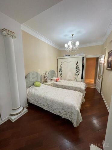 Сдаётся 4-комн. новостройка 200 м², м. 28 мая, photo 18 from 32