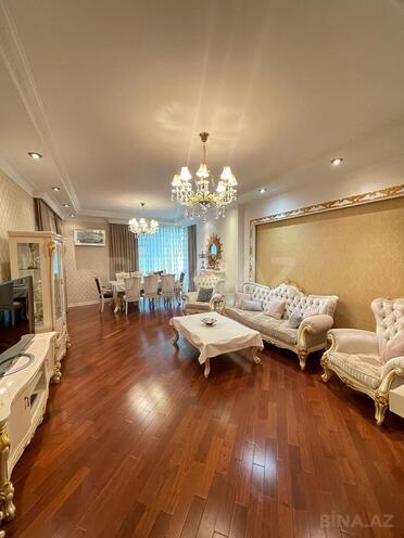 Сдаётся 4-комн. новостройка 200 м², м. 28 мая, photo 1 from 32