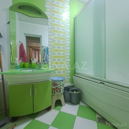 Satılır 3 otaqlı köhnə tikili 70 m², Qara Qarayev m., photo 13 from 15