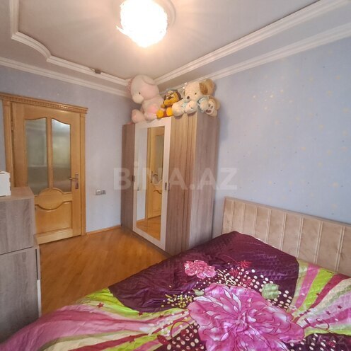Satılır 3 otaqlı köhnə tikili 70 m², Qara Qarayev m., photo 10 from 15