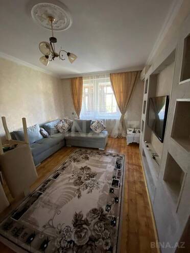 Сдаётся 3-комн. вторичка 70 м², м. Нариман Нариманов, photo 1 from 12