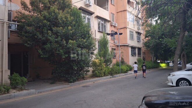 Satılır 4 otaqlı köhnə tikili 90 m², Qara Qarayev m., photo 17 from 18