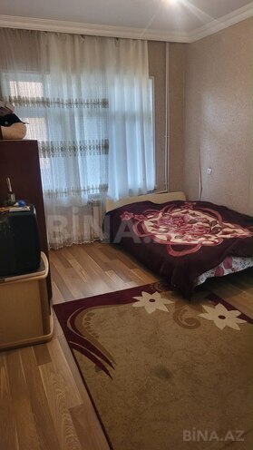 Продаётся 1-комн. вторичка 50 м², м. Нефтчиляр, photo 1 from 6