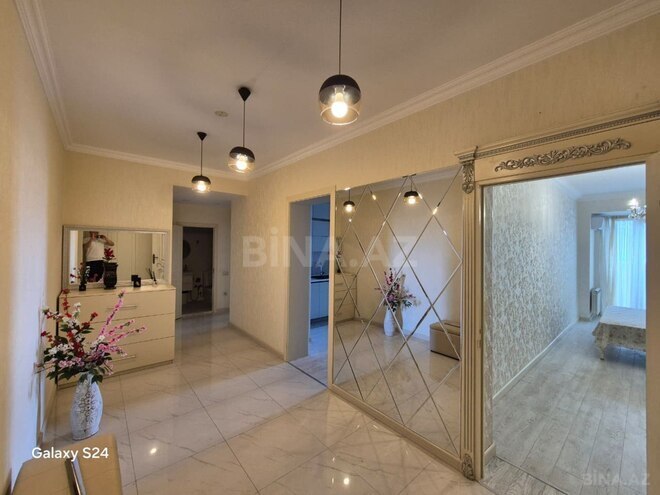 Продаётся 3-комн. новостройка 108 м², м. Низами, photo 7 from 11