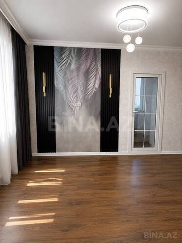 Продаётся 3-комн. вторичка 68 м², м. Ази Асланов, photo 3 from 13