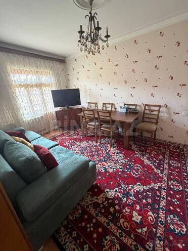 Satılır 5 otaqlı köhnə tikili 110 m², Yeni Günəşli q., photo 1 from 15