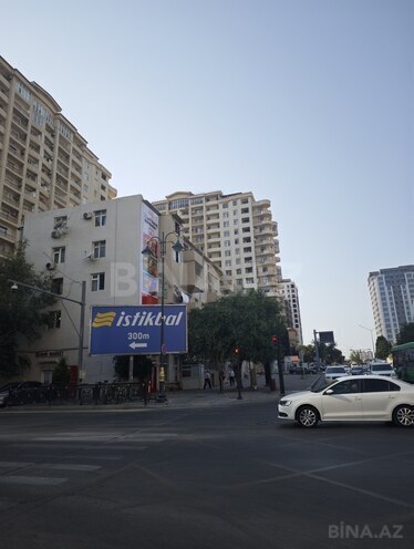 Satılır 2 otaqlı köhnə tikili 60 m², 8 Noyabr m., photo 10 from 15