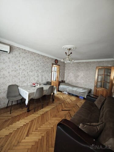 Satılır 2 otaqlı köhnə tikili 60 m², 8 Noyabr m., photo 1 from 15