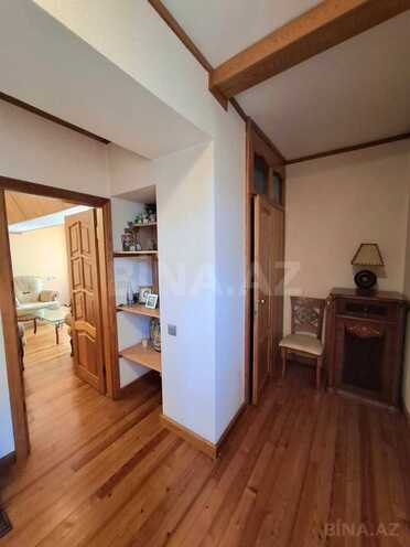 Satılır 3 otaqlı köhnə tikili 70 m², 28 May m., photo 18 from 21
