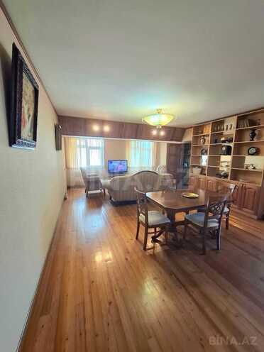 Satılır 3 otaqlı köhnə tikili 70 m², 28 May m., photo 12 from 21