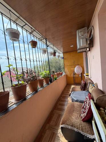 Продаётся 3-комн. вторичка 70 м², Хатаинский р., photo 18 from 19
