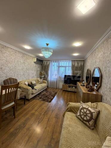 Продаётся 3-комн. вторичка 70 м², Хатаинский р., photo 1 from 19