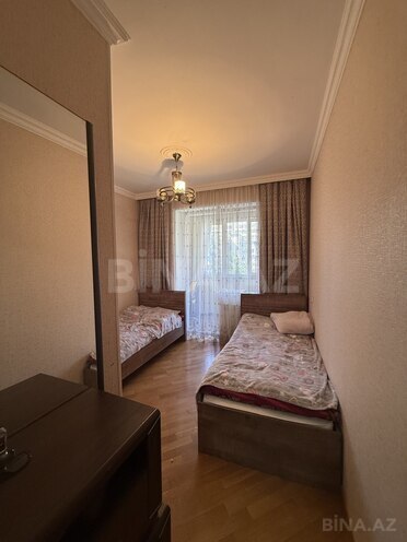 Продаётся 3-комн. вторичка 80 м², м. Ази Асланов, photo 12 from 20