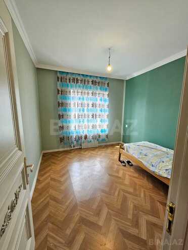 Satılır 4 otaqlı köhnə tikili 120 m², İnşaatçılar m., photo 14 from 17