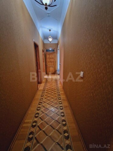 Satılır 8 otaqlı köhnə tikili 280 m², 28 May m., photo 22 from 23