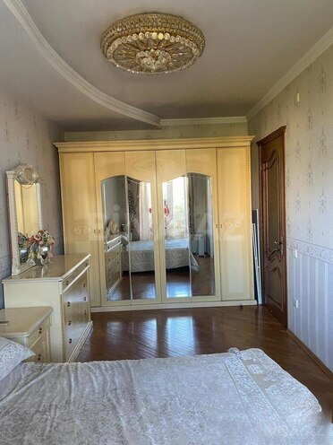 İcarəyə verilir 3 otaqlı köhnə tikili 130 m², Elmlər Akademiyası m., photo 6 from 14