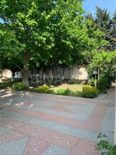 Satılır 5 otaqlı həyət evi/bağ evi 350 m², Novxanı q., photo 4 from 24
