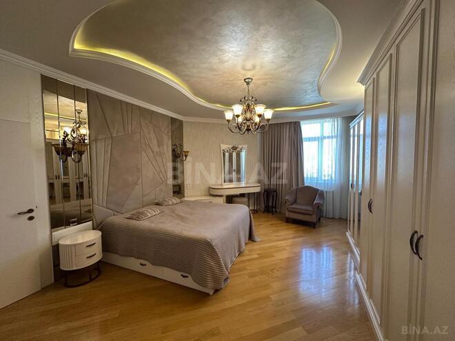Сдаётся 3-комн. новостройка 183 м², м. 8 ноября, photo 7 from 13