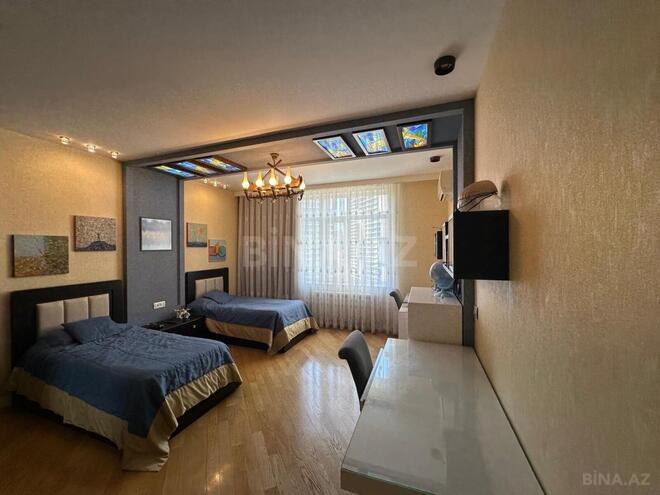 Сдаётся 3-комн. новостройка 183 м², м. 8 ноября, photo 4 from 13
