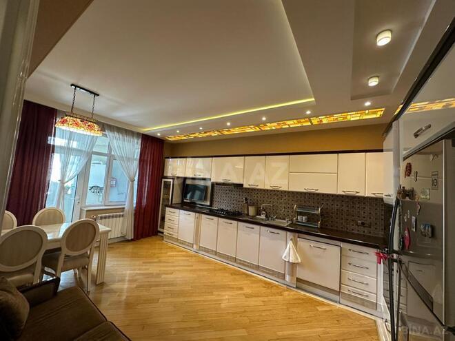 Сдаётся 3-комн. новостройка 183 м², м. 8 ноября, photo 10 from 13