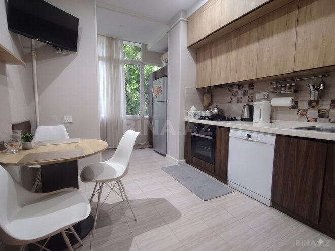 Satılır 3 otaqlı köhnə tikili 78 m², 28 May m., photo 16 from 24