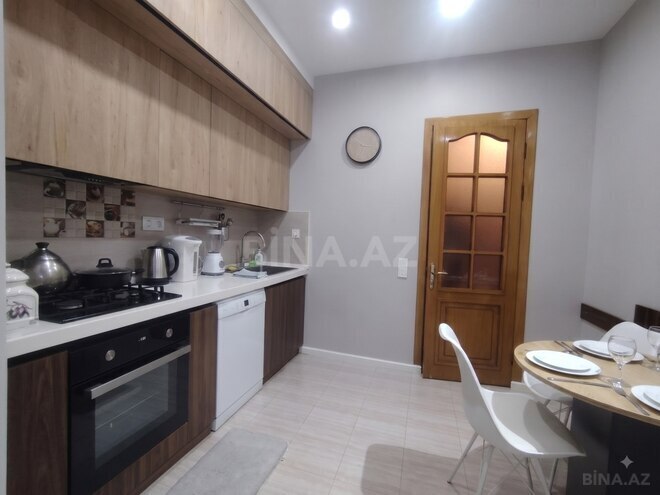 Satılır 3 otaqlı köhnə tikili 78 m², 28 May m., photo 18 from 24