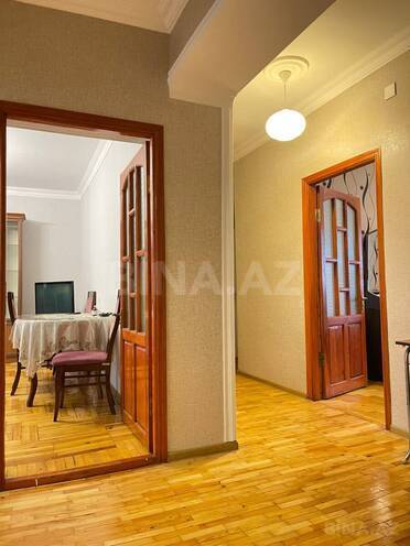 Сдаётся 4-комн. вторичка 110 м², м. Элмляр Академиясы, photo 20 from 24