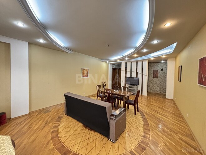 Satılır 3 otaqlı yeni tikili 142 m², 28 May m., photo 1 from 22