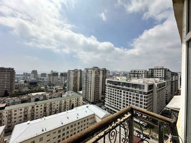 Satılır 5 otaqlı yeni tikili 450 m², 28 May m., photo 29 from 30