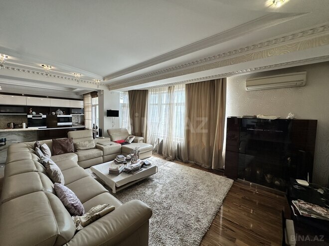 Satılır 5 otaqlı yeni tikili 450 m², 28 May m., photo 1 from 30