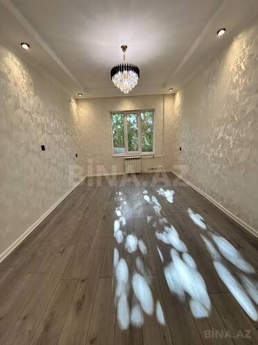 Продаётся 3-комн. вторичка 60 м², м. Иншаатчылар, photo 1 from 32