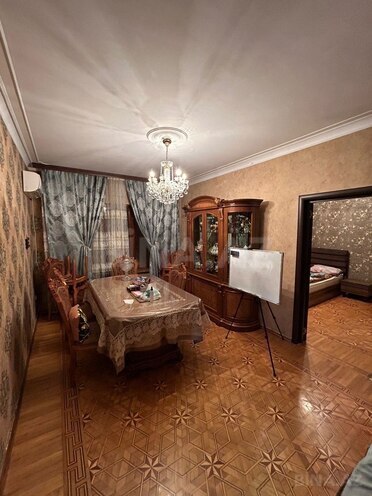 Продаётся 5-комн. вторичка 115 м², м. Ази Асланов, photo 1 from 17