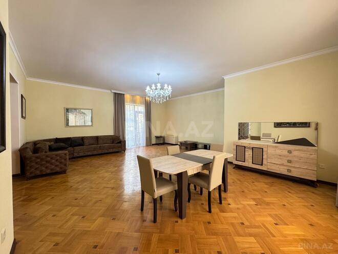 Satılır 5 otaqlı həyət evi/bağ evi 330 m², 20 Yanvar m., photo 5 from 25