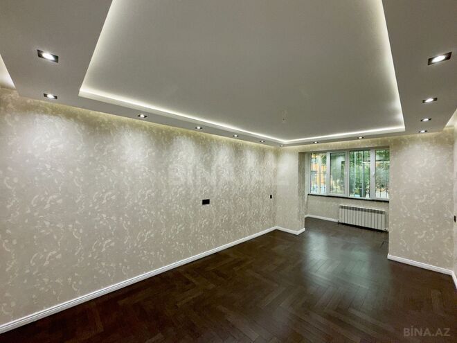 Satılır 4 otaqlı köhnə tikili 120 m², Qara Qarayev m., photo 10 from 30