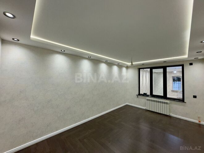 Satılır 4 otaqlı köhnə tikili 120 m², Qara Qarayev m., photo 11 from 30